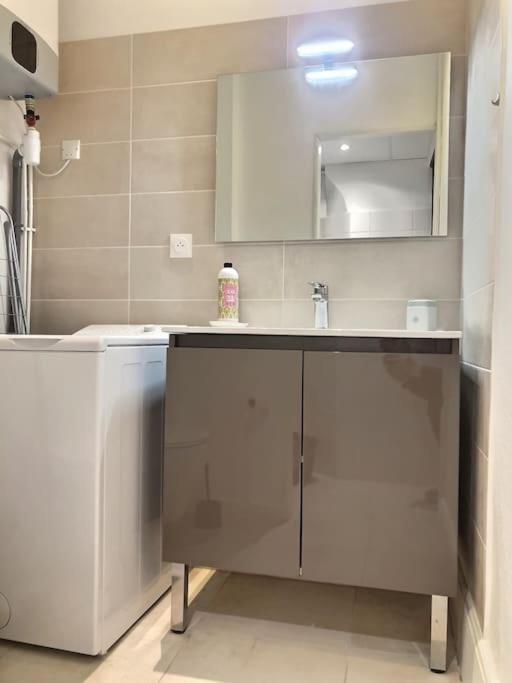 Appartement Elegant Et Confortable Cote Gare Ambérieu-en-Bugey Dış mekan fotoğraf